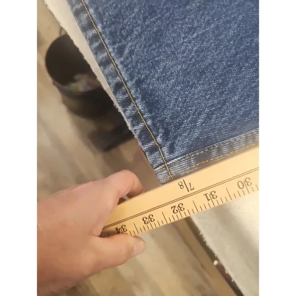 Levis 550 Mens 36x34 Relaxed Fit Straight Leg Cotton EUC - Picture 2 of 6